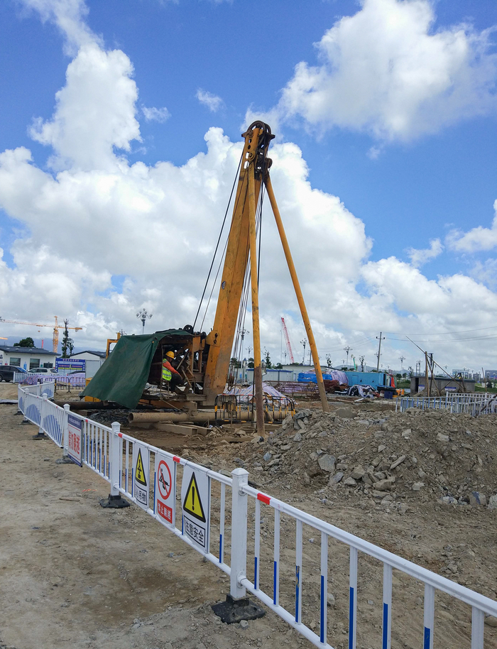 cfd2b1a3f580a13224f20ccb6f4b07bf 福州东南快速通道万新路A2标完成所有桩基施工.jpg