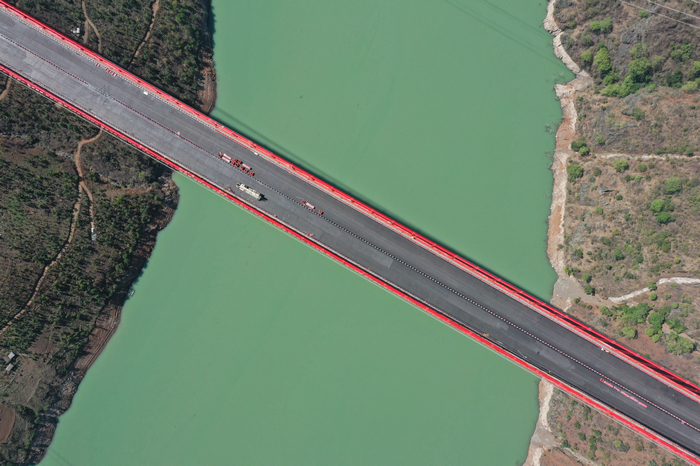 �������ٽ𰲽�ɳ���������β�è�������� (5).jpg