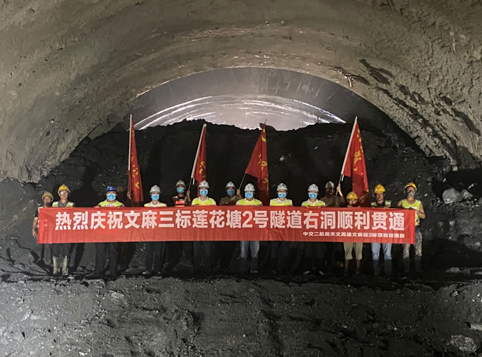 dc3aa92c6bce1c9052d369403cc53673 4.jpg