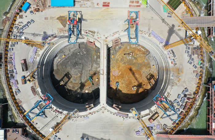 4348956c9f85f01997344c2efcbec92f 2.jpg