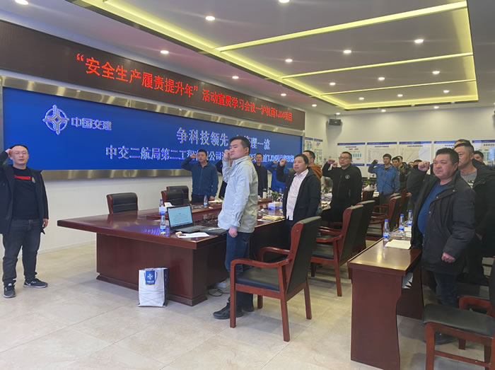 25c730566bb2d71cfd4c02c25b47df4e 1.jpg