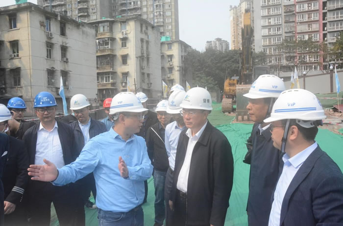 1b051231058bf6853702e7ff1cdba990 2.jpg