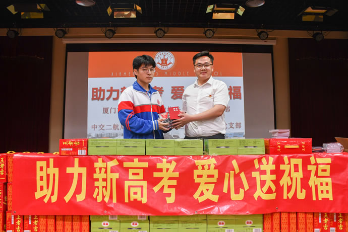 d6218758a8f6c6c5e6cdc66a255cb122 2.jpg