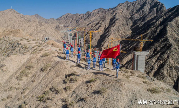 948��ͨ�㲥�������ܽ��е�1xBET�ˡ� ���������õ������������߸�Ʈ��(1).jpg