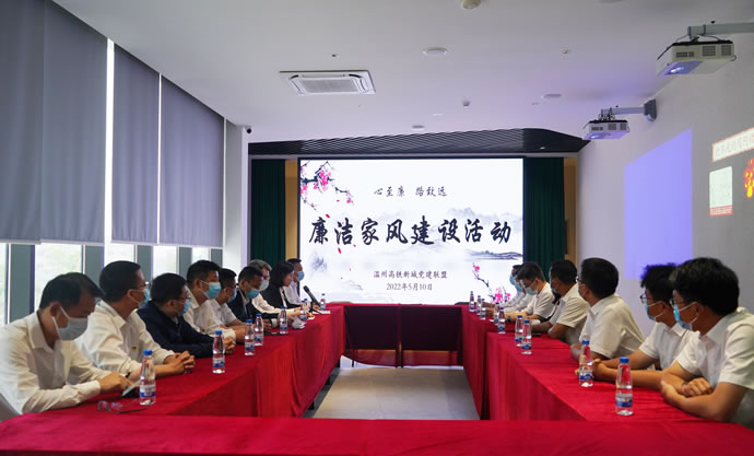 08560e0f81714dd0d61457c4887c0309 5.jpg