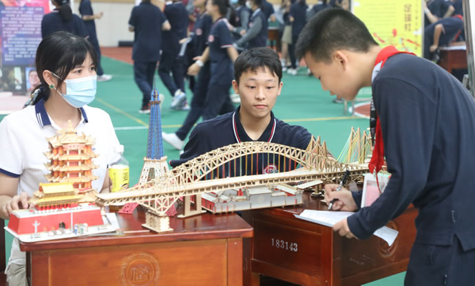 4073eb465b9e23e0e83a904057506e32 1.jpg