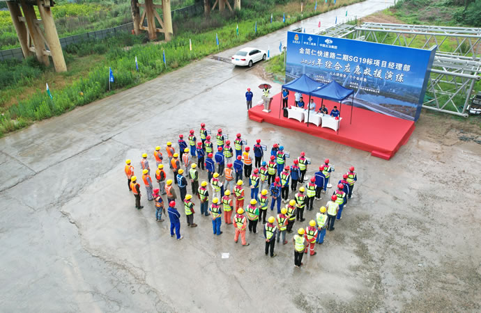 1c11e02689c9c15f59351a8ae76ceeee 4.jpg