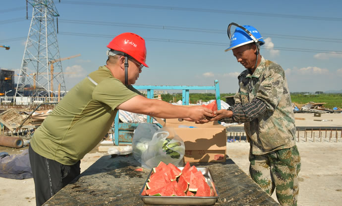 a4b3edce6d269c78a443b42f7e6c2a97 2.jpg