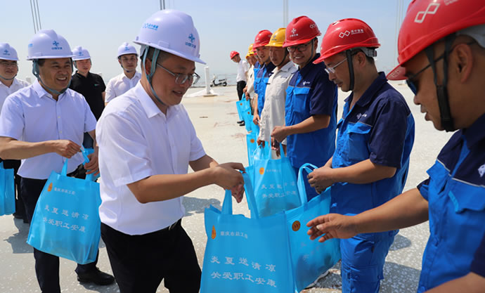 cdc088777eda0ef68dfafa8626bd24f7 2.jpg