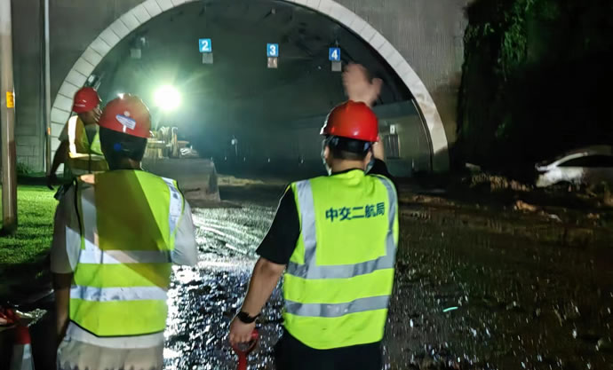 808b2a90407ef21f6627a1b14975d04c 2.jpg