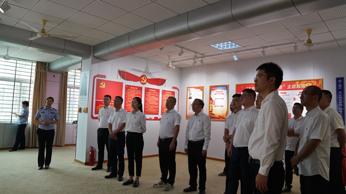 c67a3ba6a79e75c89f9382de2a7746fe 2.jpg