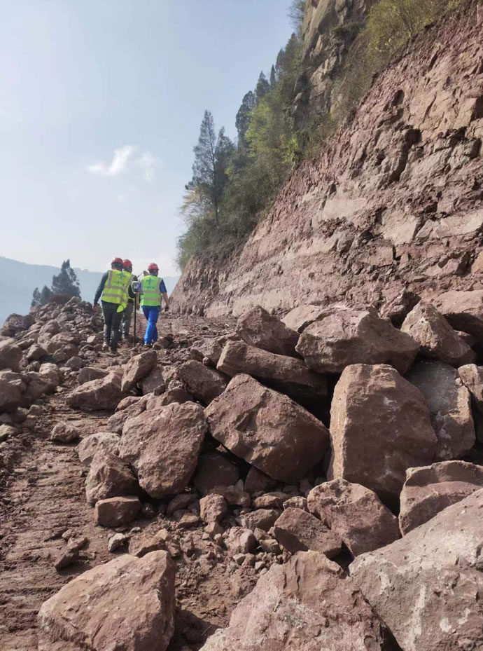 c9e9204e4bc380412fae06f038b80e16 6.jpg