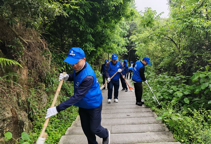 da6d4a017839037f1156c178c17befb9 2.jpg