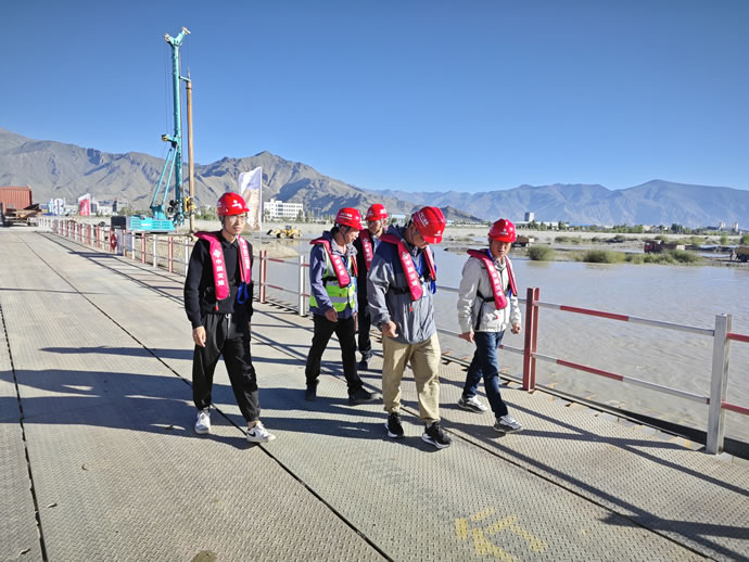 fbb203e436b1e65ae6a24b945ff4e006 2.jpg