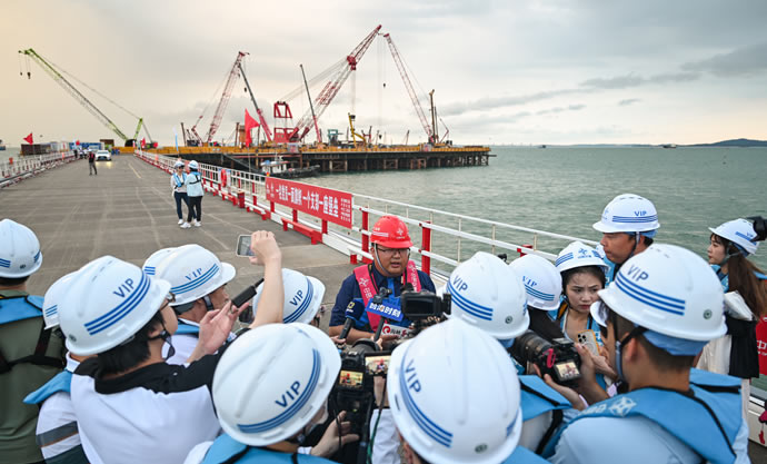 7da9a4d479b0822d3f9f2e8b962a6186 1.jpg