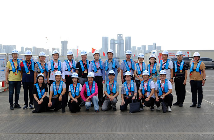 d85a93d0c82402387f035a6606ec6b92 2.jpg