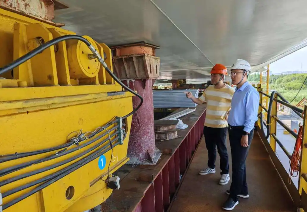 1753671588350 7a8fe8e2dc85014772805e284cdcd30