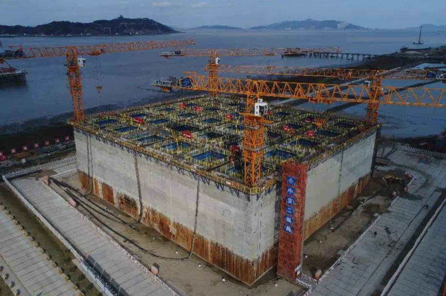 2410472229 2410472229