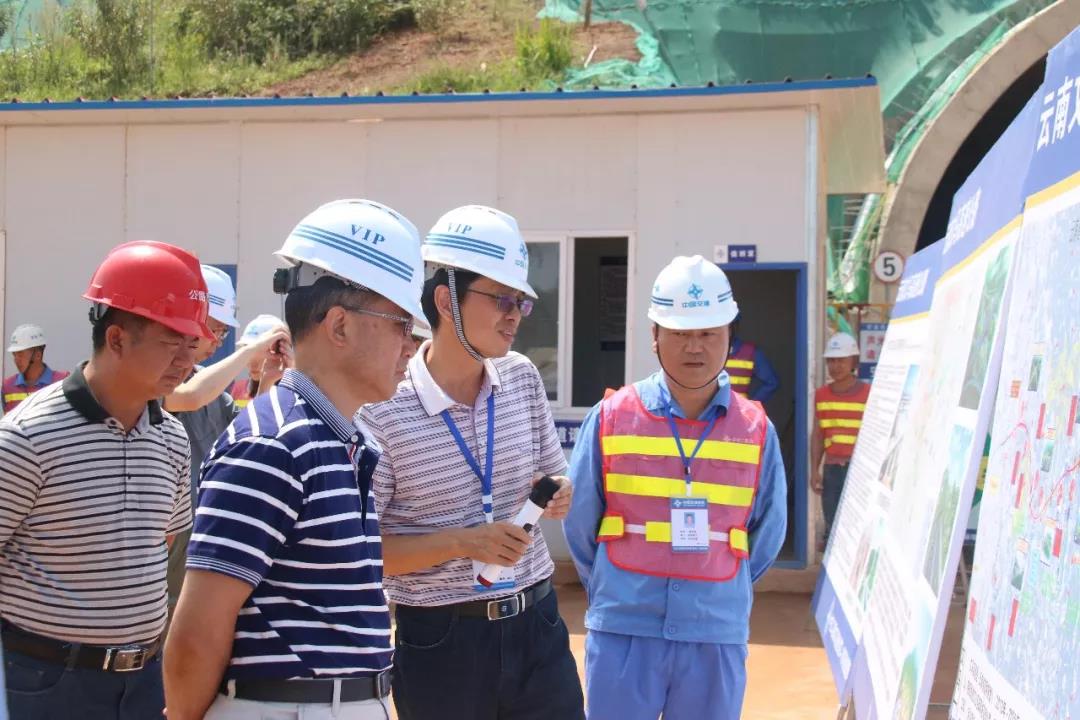 0a9e1771d7cabc94347d3c45405355da 1