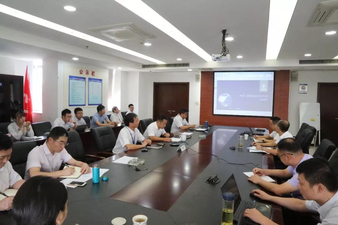 b63086e61e9915562aefc6096d0f0e9c 2