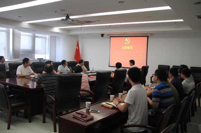 f500446f6623d6e883949ff4d8d47f88 2.jpg