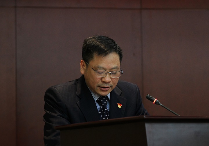 1ee961c1e1a9cbf18f01b0158fea31f8 3 图为:甘新平作党委事情报告.jpg